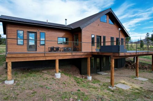 2104 Sigler Dr, Sangre De Cristo Ranches CO exterior