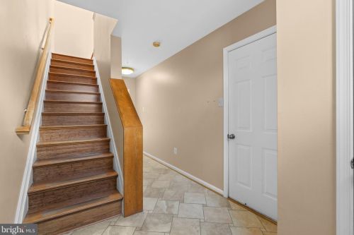 6256 Deep River Cyn, Columbia, MD 21045-2572