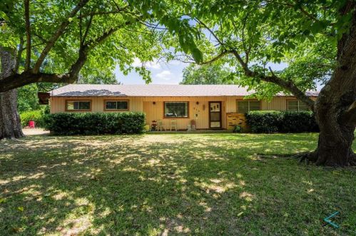 514 Malibu St, Log Cabin, TX 75148-9540