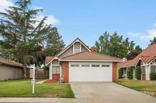 742 Shoemaker Dr, Livermore, CA 94551-6900