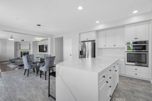 1191 Pamplona Dr, Riverside CA  92508-8724 exterior