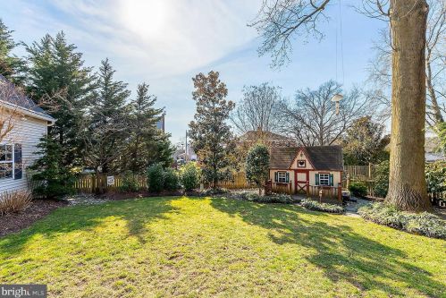 430 Princeton Rd, Tavistock NJ exterior