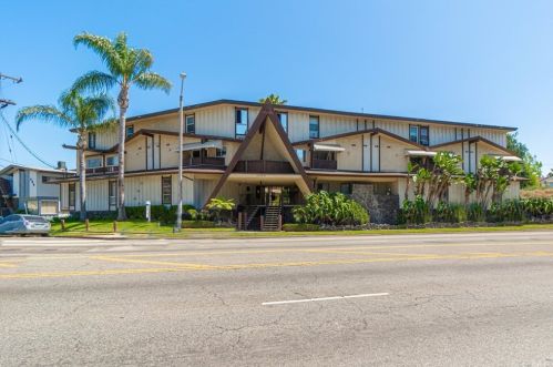 7000 La Cienega Blvd, Inglewood, CA 90302-1926