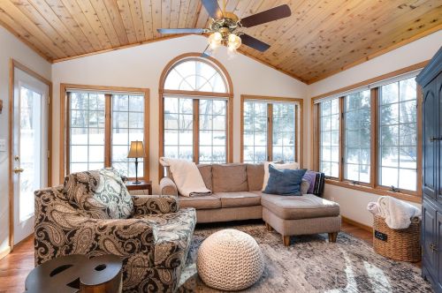 13606 Duluth Dr, Saint Paul MN 55124-8797 exterior