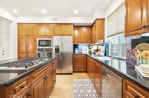 38 Canopy, Irvine, CA 92603-0666