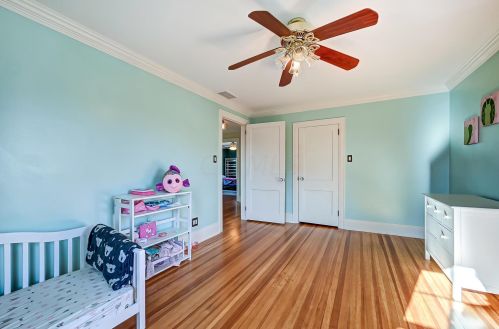37 Kensington Pl, Springfield OH  45504-1026 exterior