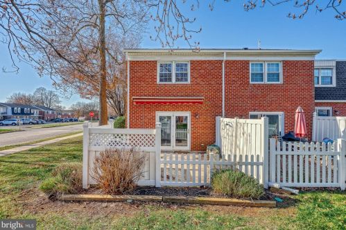 701 Hardwick Pl, York, PA 17404-1963