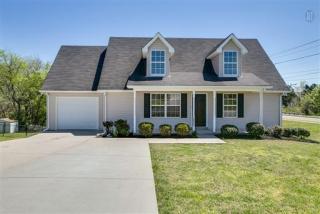 2071 Gardendale Dr, Murfreesboro, TN 37130-6637