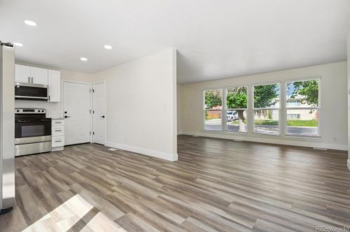 5501 Chandler Ct, Denver CO  80239-4934 exterior