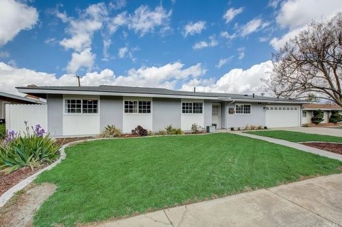 205 Primrose Ave, Redlands, CA 92373-6140