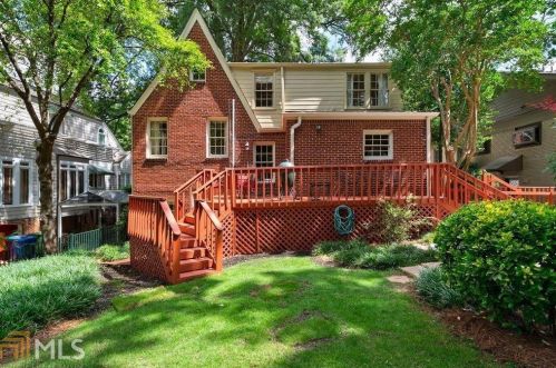 689 Cumberland Cir, Atlanta GA  30306-3256 exterior