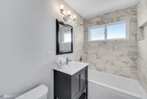 8632 Olcott Ave, Niles IL  60714-2022 exterior