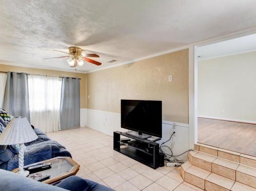 1602 Crest Ridge Dr, Dallas TX  75228-3203 exterior