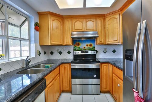 1093 Rymar Way, San Jose, CA 95133-2758
