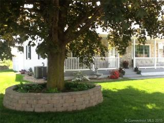 404 Goff Rd, Hartford, CT 06109-2410