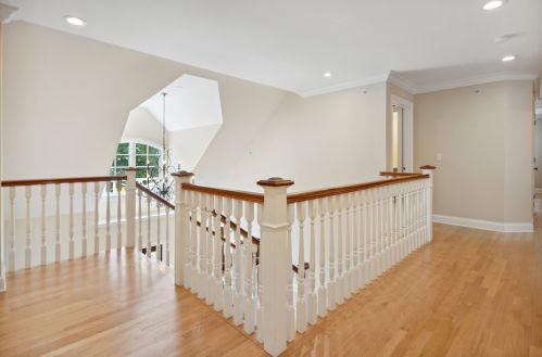 267 Middaugh Rd, Willowbrook IL  60514-1067 exterior