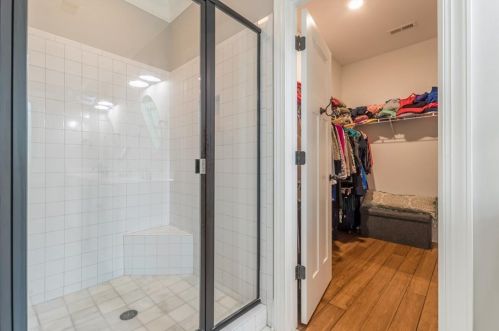 1648 Beacon Hill Blvd, Atlanta GA  30329-2556 exterior