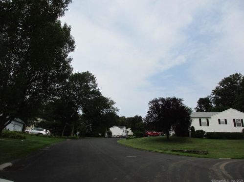 70 Longmeadow Dr, Torrington CT  06790-4100 exterior