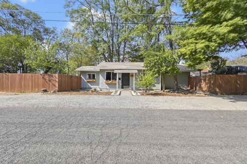 1944 Normal Ave, Chico, CA 95928-7041