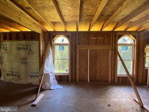 966 Noland Ridge Rd, Slanesville, WV 25444