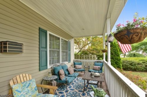 12 State St, Mahwah, NJ 07430-1173