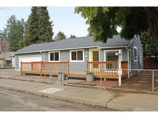 8005 Hendricks St, Portland, OR 97203-1243