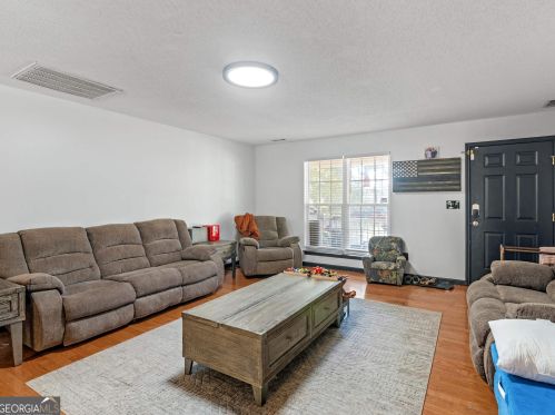 169 Moore Rd, Jackson, GA 30233-5033