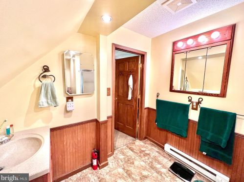 189 Lyle House Rd, Mathias WV  26812 exterior