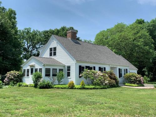 21 Jamestown Rd, Somers, CT 06071-2017