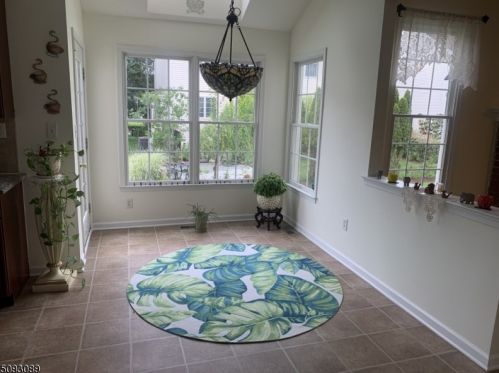 8 Esterbrook Dr, Princeton NJ  08540-6127 exterior
