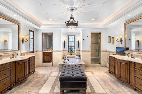 50 Golden Eagle, Irvine CA  92603-0308 exterior