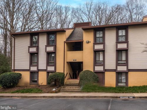 11651 Stoneview Sq, Herndon, VA 20191-2932