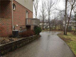 2807 Thackeray Ave, Massillon OH  44646-2666 exterior