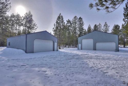 5002 Oregon Rd, Elk, WA 99009-9776