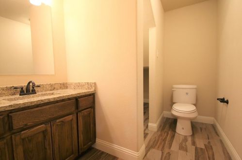 7908 Butler Ct, Fort Worth TX  76116-8561 exterior