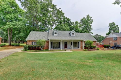 3203 Lindas Cir, Conyers GA  30013-2237 exterior