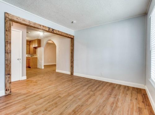 5312 Townsend Dr, Fort Worth TX  76115-4129 exterior