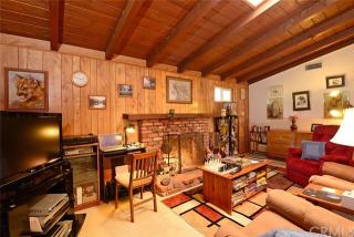 1557 Crone Ave, Anaheim CA  92802-1302 exterior