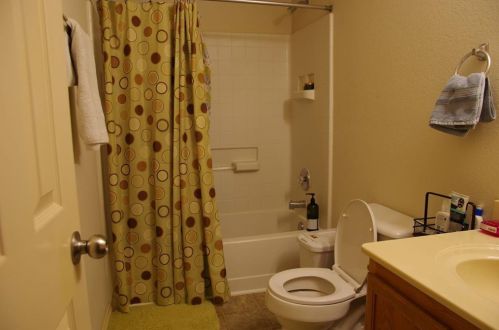 7551 Hedgeoak Ct, Fort Worth TX  76112-4451 exterior