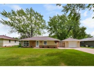 6621 Mckinley St, Minneapolis MN  55432-3640 exterior