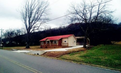 1427 Old Woodbury Pike, Readyville, TN 37149-4978