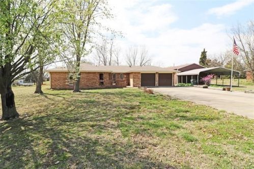 375 Hickory St, Copan, OK 74022-4003