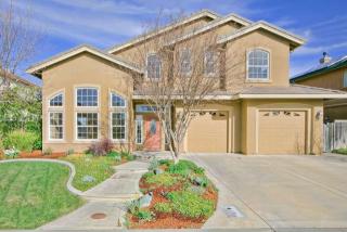 2825 Rockwell Dr, Davis, CA 95618-7665