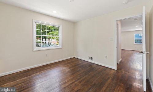 15906 Donald Curtis Dr, Woodbridge VA  22191-4250 exterior