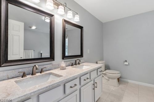 4 Morgan Ct, Dover NJ  07869-1445 exterior