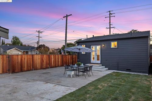 1400 Liberty St, Richmond CA  94530-2224 exterior