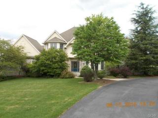 4110 Cottage Ln, Bethlehem, PA 18020-8612