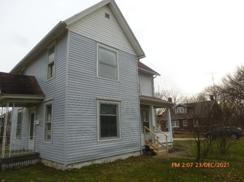 587 Bluff St, Marseilles, IL 61341-1654