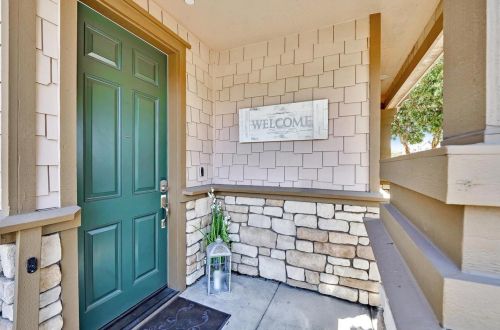 156 Cochrane Rd, Morgan Hill, CA 95037-7344