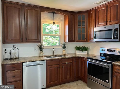 1010 Devonshire Rd, Lancaster PA  17601-1610 exterior